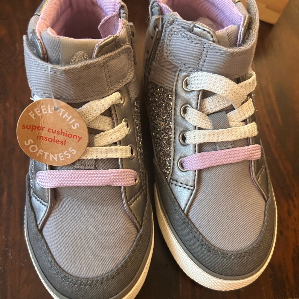 Hannah Anderson, Gray & Pink high top Sneakers
